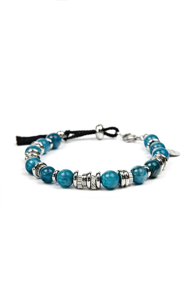 bracelet bohème chic en apatite bleue de face sur fond blanc